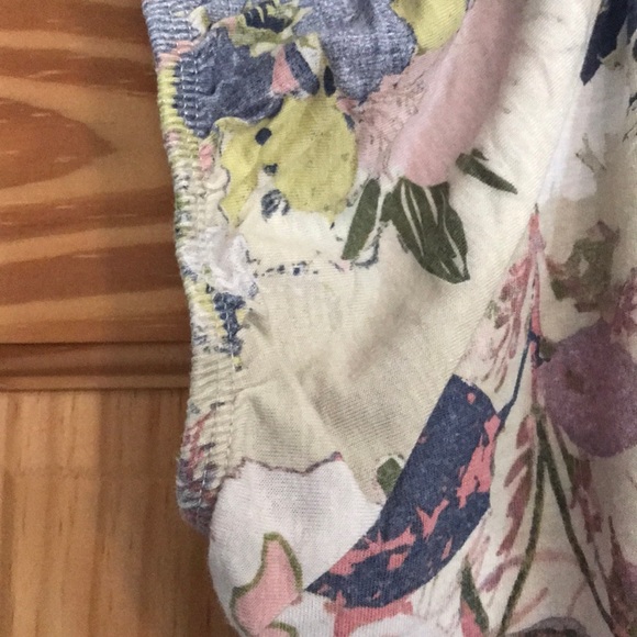 Shirt - Picture 3 of 4